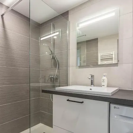 Appartement Beau 40m2, Proche Du Centre Saint-Raphaël